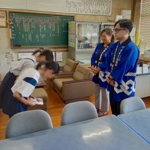 渋沢栄一氏の図書贈呈～今だからこそ伝える、渋沢栄一氏と商工会議所。そして青年部～｜川内YEG