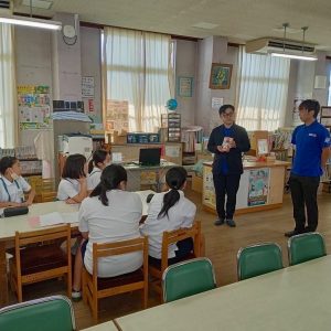 渋沢栄一氏の図書贈呈～今だからこそ伝える、渋沢栄一氏と商工会議所。そして青年部～｜川内YEG